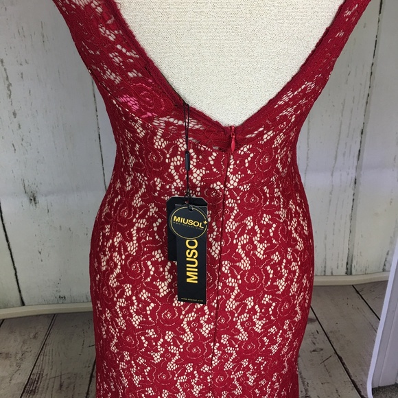 Red Lace Illusion Floor Length Dress NWT - Picture 8 of 8